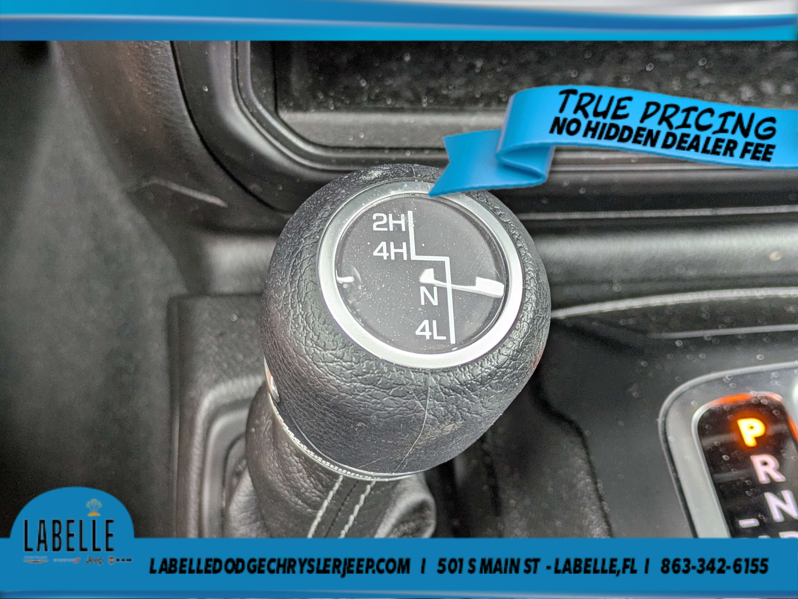 Used 2026 Jeep Wrangler Unlimited Sahara AWD/4WD image 30
