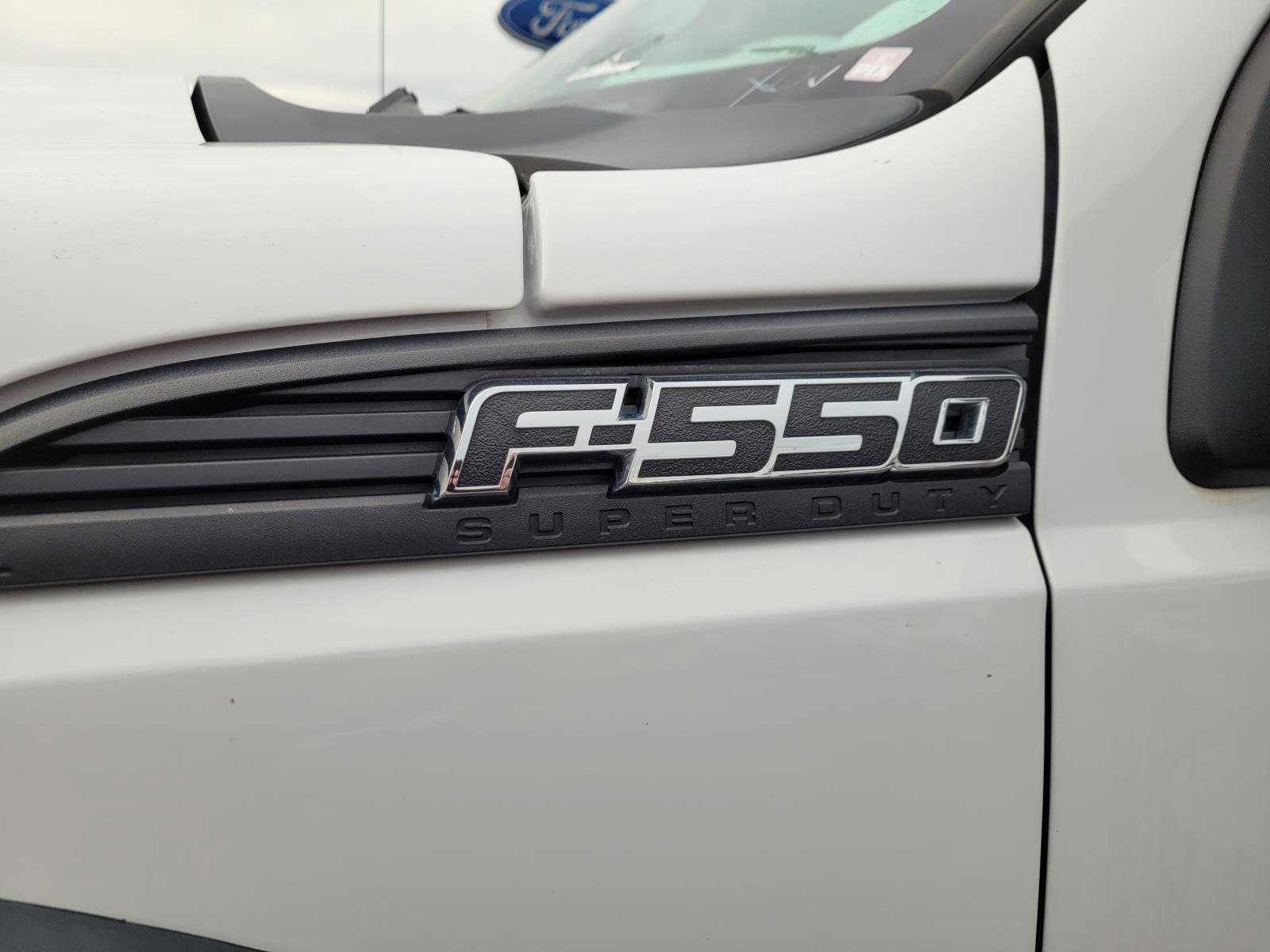 Used 2016 Ford F550 2WD Regular Cab Super Duty image 19