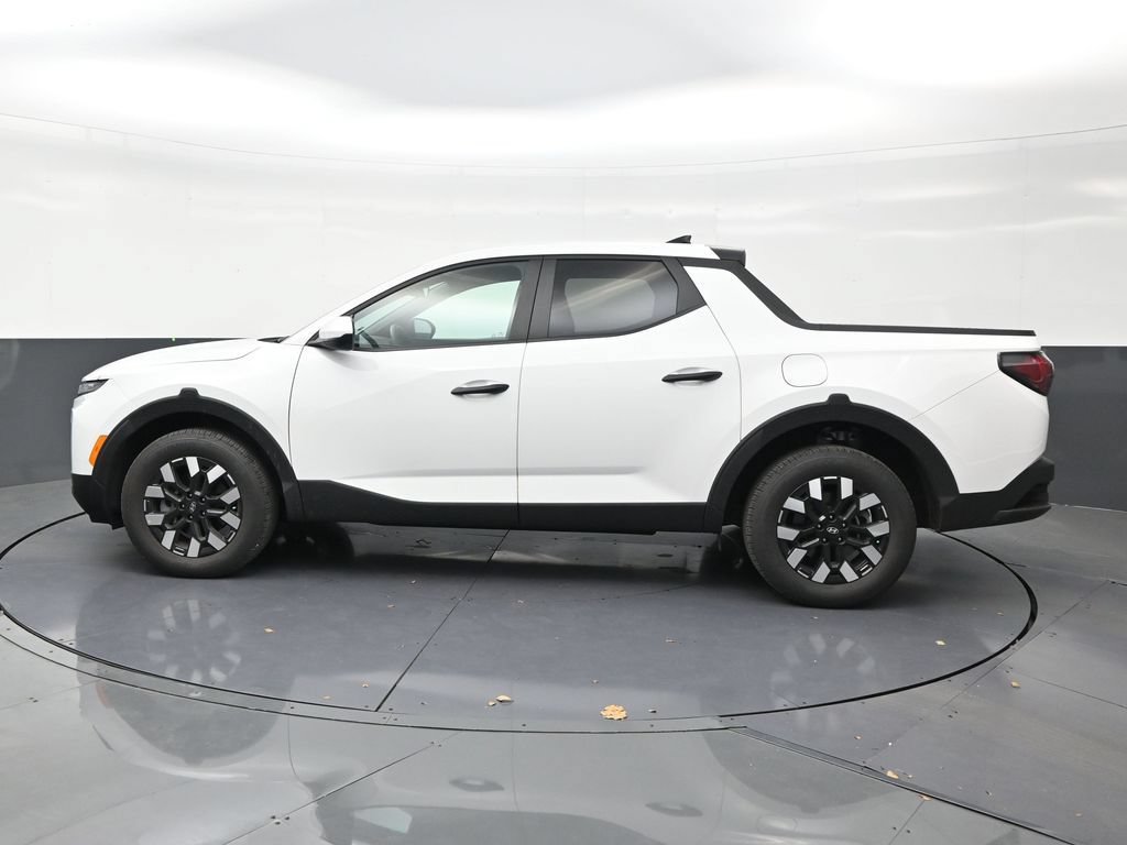 Used 2026 Hyundai Santa Cruz SE FWD image 2