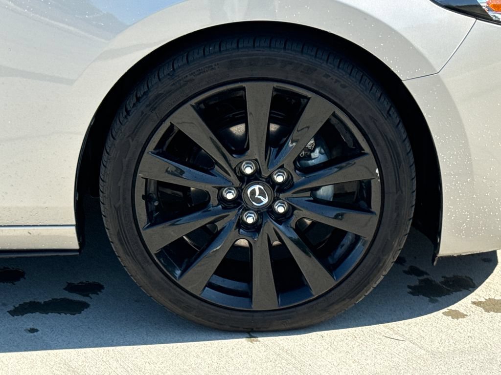 Used 2024 MAZDA MAZDA3 s FWD image 11