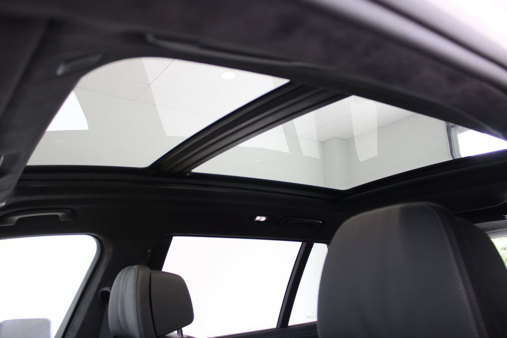 New 2027 BMW X7 M60i AWD/4WD image 25