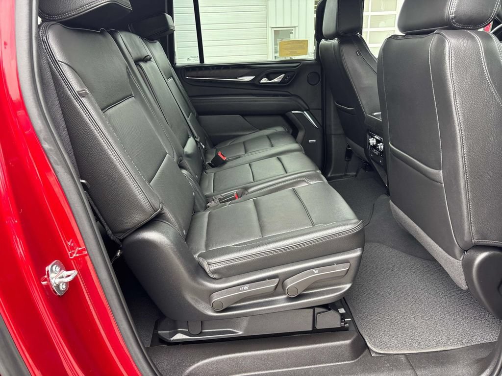 Used 2023 GMC Yukon XL Denali AWD/4WD image 18