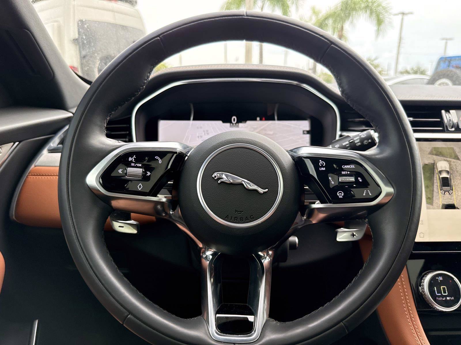 Used 2024 Jaguar F-PACE R-Dynamic S AWD/4WD image 29