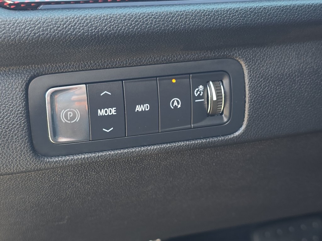Used 2024 Chevrolet Traverse RS AWD/4WD image 27