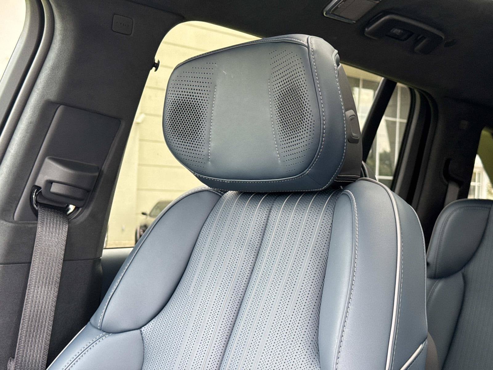 Certified 2025 Cadillac Escalade IQ Luxury 2 w/ LPO, Premium Carpet Package AWD/4WD image 23