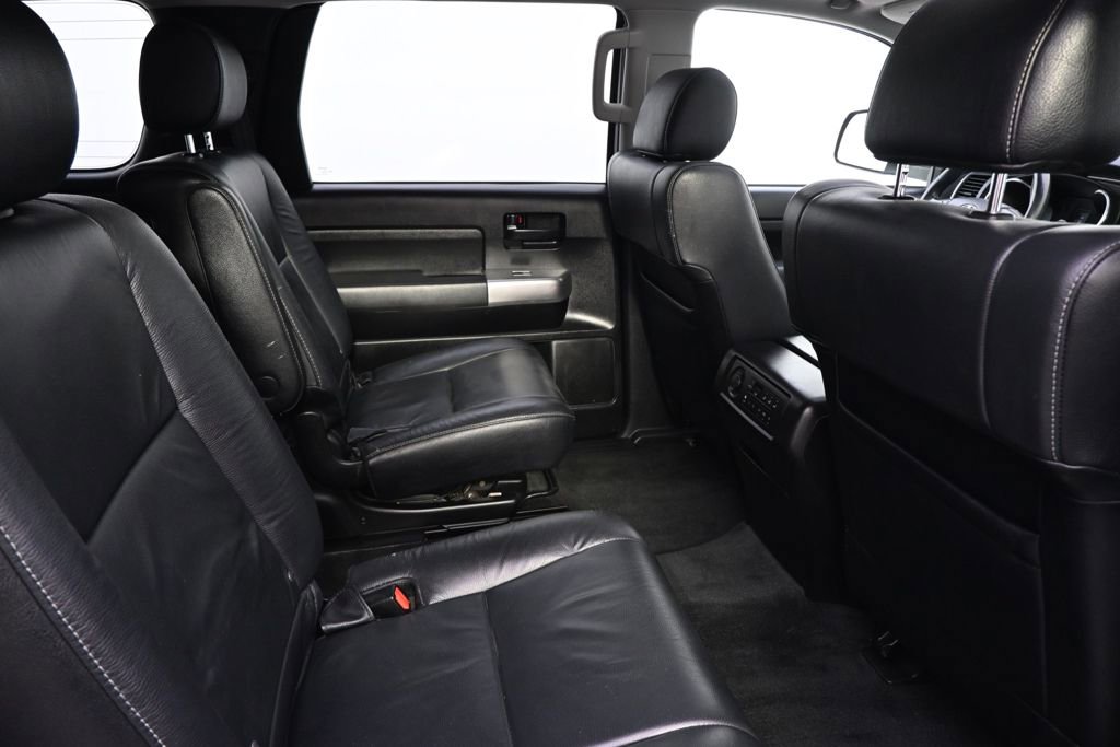 Used 2018 Toyota Sequoia TRD Sport AWD/4WD image 18