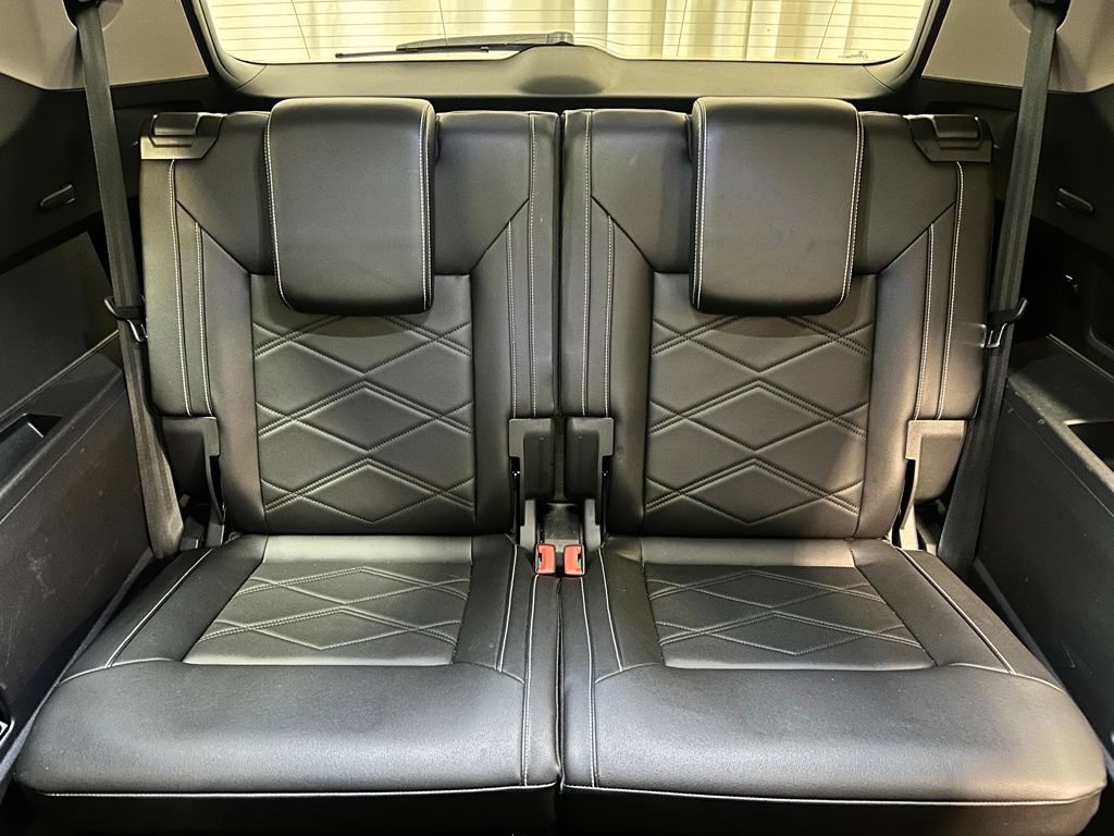 Used 2024 Volkswagen Atlas SE AWD/4WD image 20