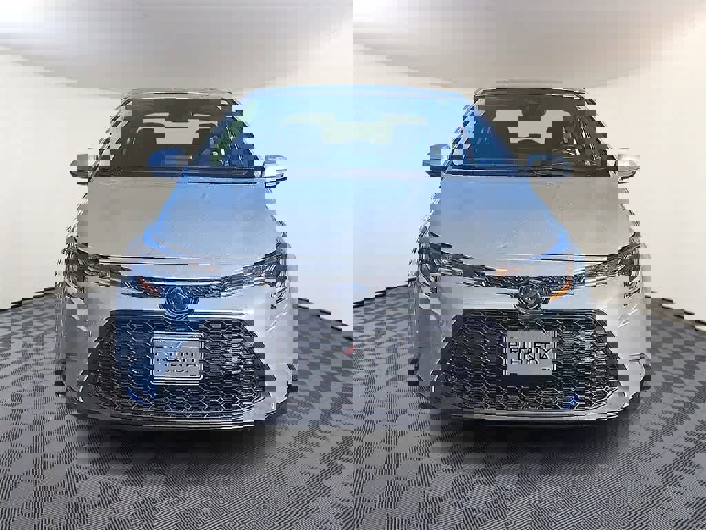 Used 2022 Toyota Corolla LE image 2