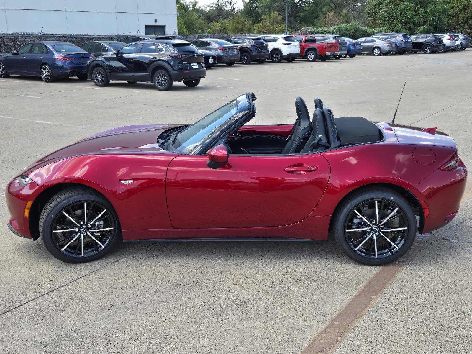 New 2026 MAZDA MX-5 Miata Grand Touring RWD image 9