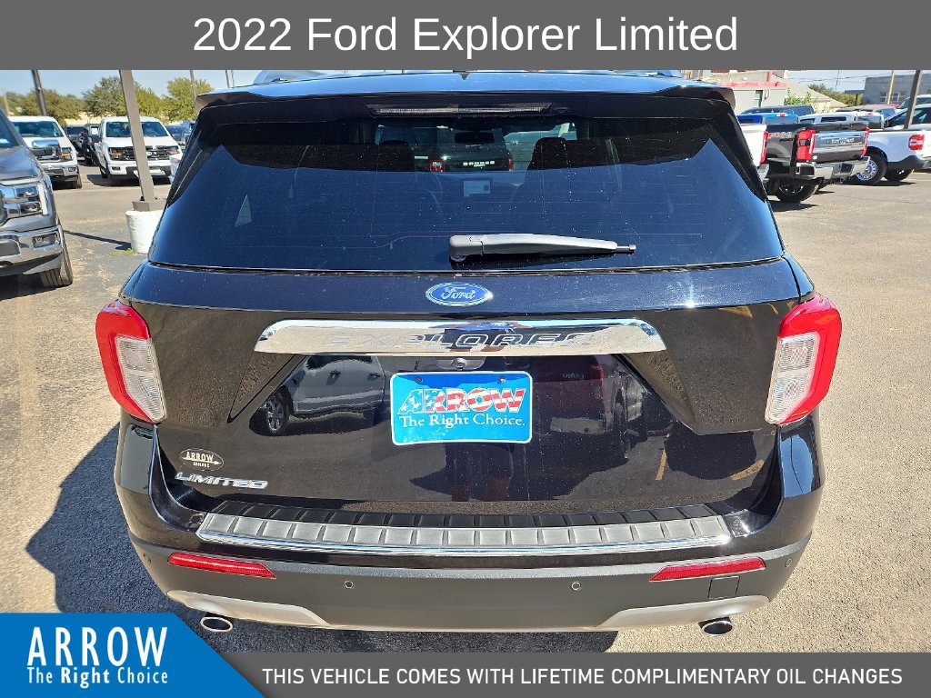 Used 2022 Ford Explorer Limited w/ Equipment Group 301A RWD image 11
