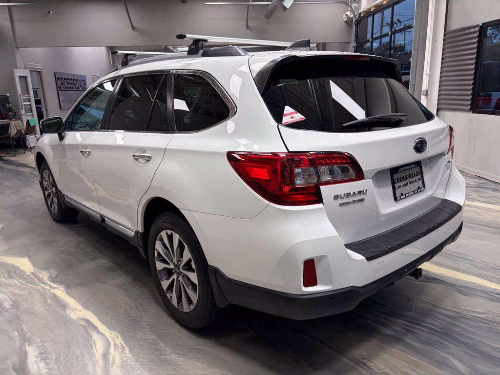 Used 2017 Subaru Outback 2.5i Touring w/ Popular Package #5A AWD/4WD image 36