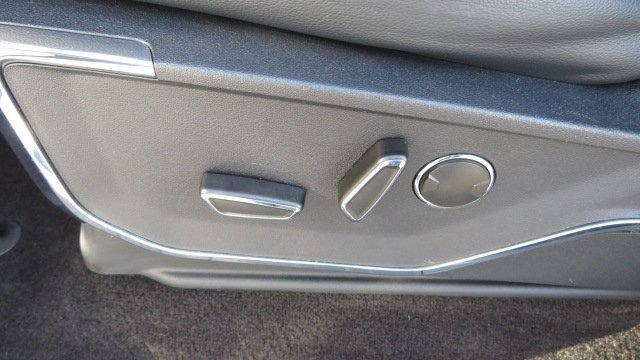 Certified 2022 Ford F150 Lariat w/ Equipment Group 502A High image 17