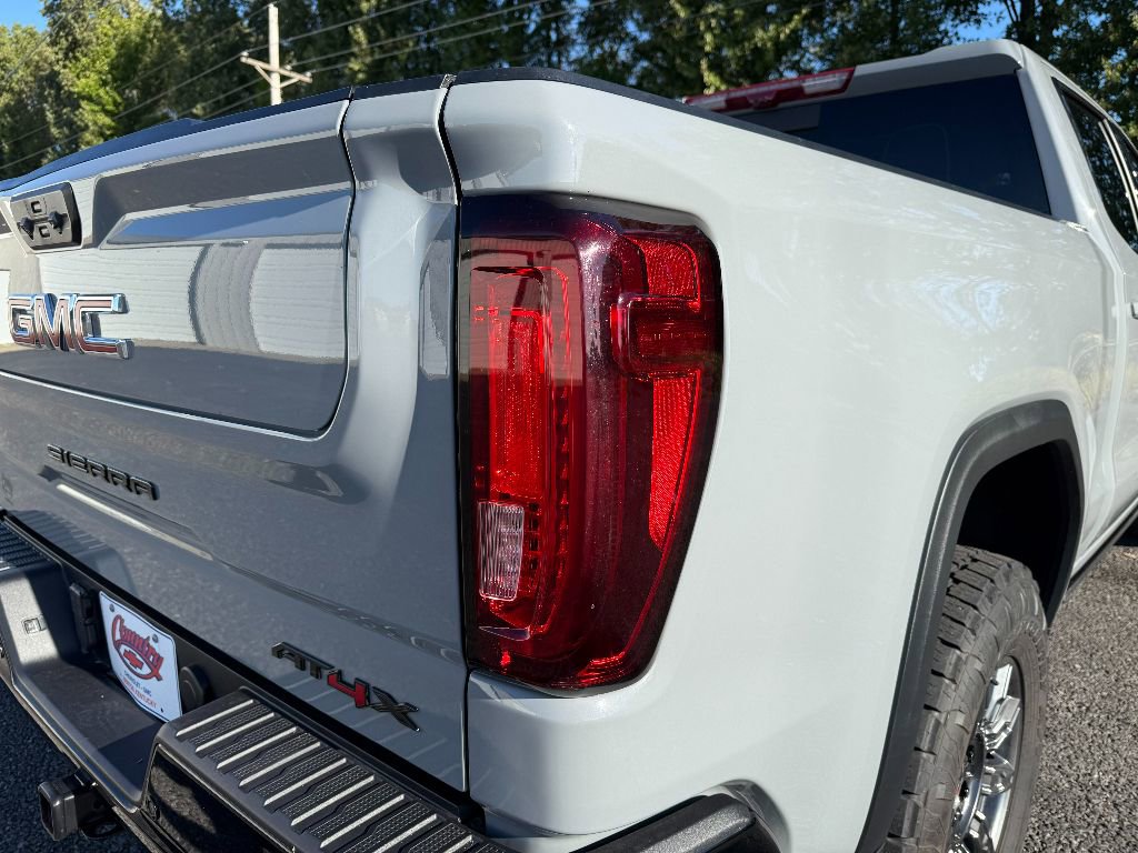 Used 2024 GMC Sierra 1500 AT4X image 11