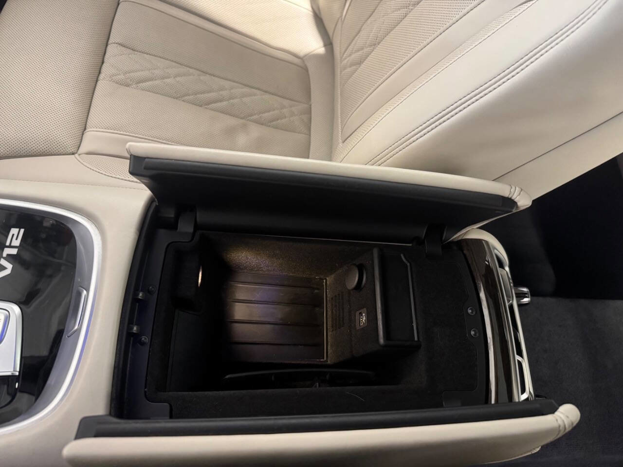 Used 2019 BMW M760i xDrive w/ Luxury Rear Seating Package image 75