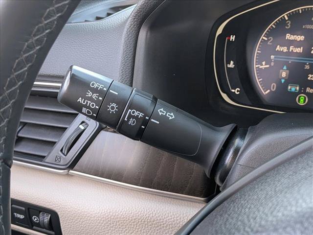 Used 2018 Honda Accord Touring image 14