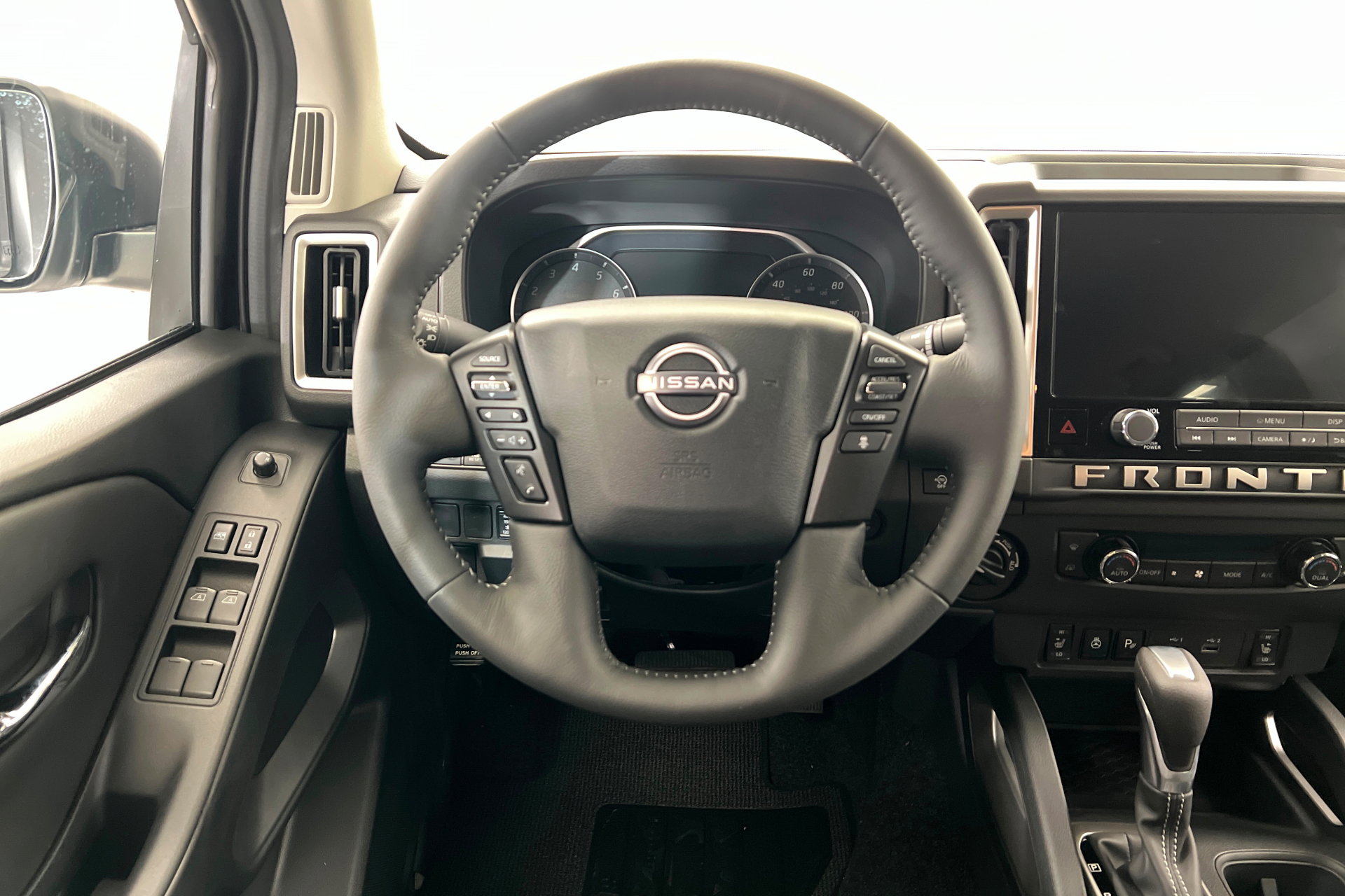 New 2026 Nissan Frontier SV w/ SV Convenience Package image 12