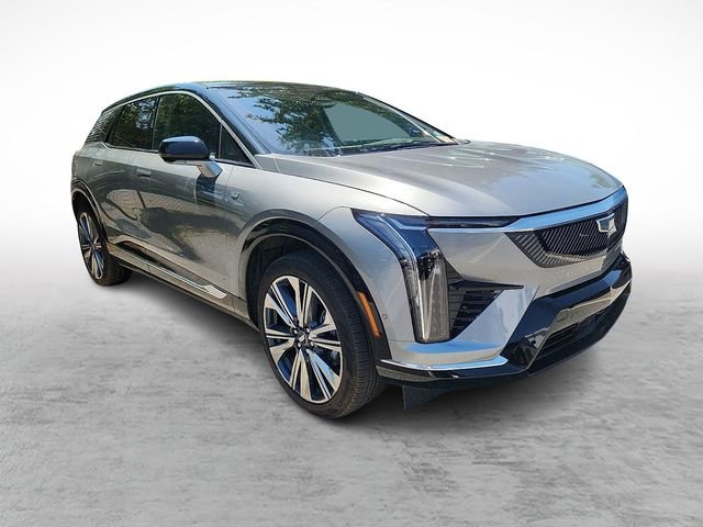Used 2025 Cadillac Optiq Luxury 2 AWD/4WD image 3
