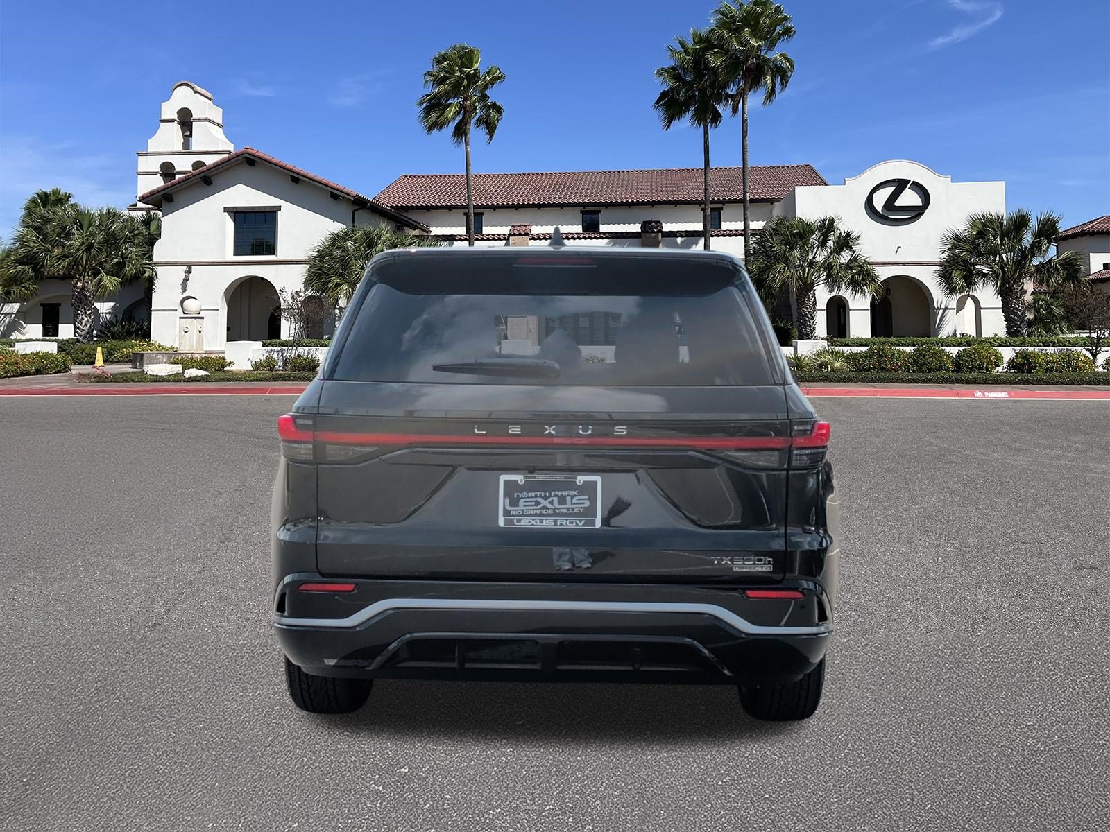 Used 2026 Lexus TX 500h AWD w/ Technology Package image 3
