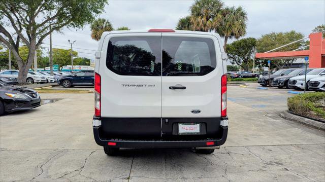 Used 2024 Ford Transit 250 Low Roof w/ Exterior Upgrade Package image 6