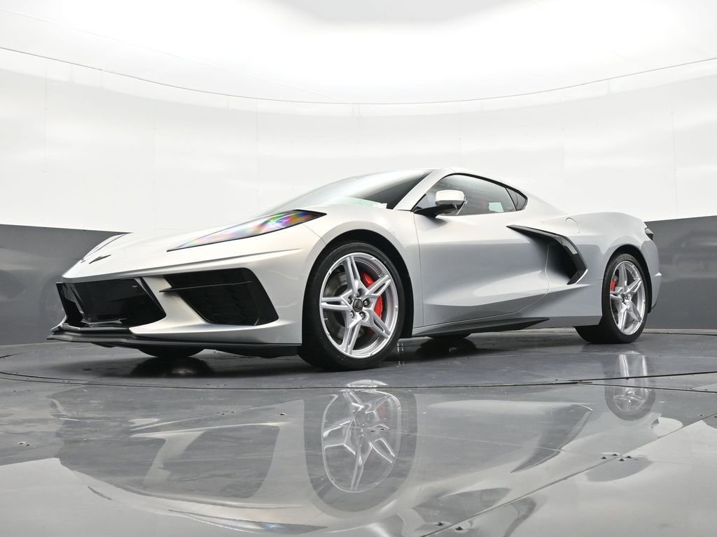 Used 2024 Chevrolet Corvette Stingray Preferred Cpe w/ Z51 Performance Package RWD image 25