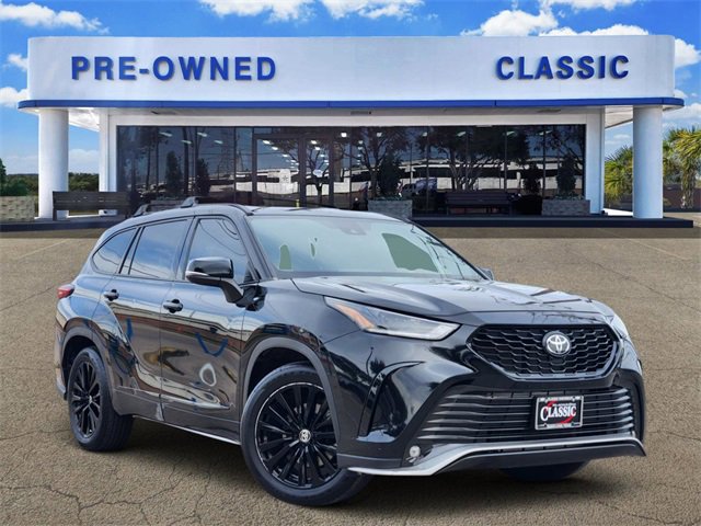 Used 2023 Toyota Highlander XSE video 1