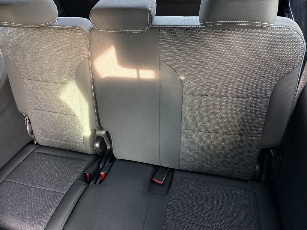 Used 2025 Chevrolet Traverse LT image 29