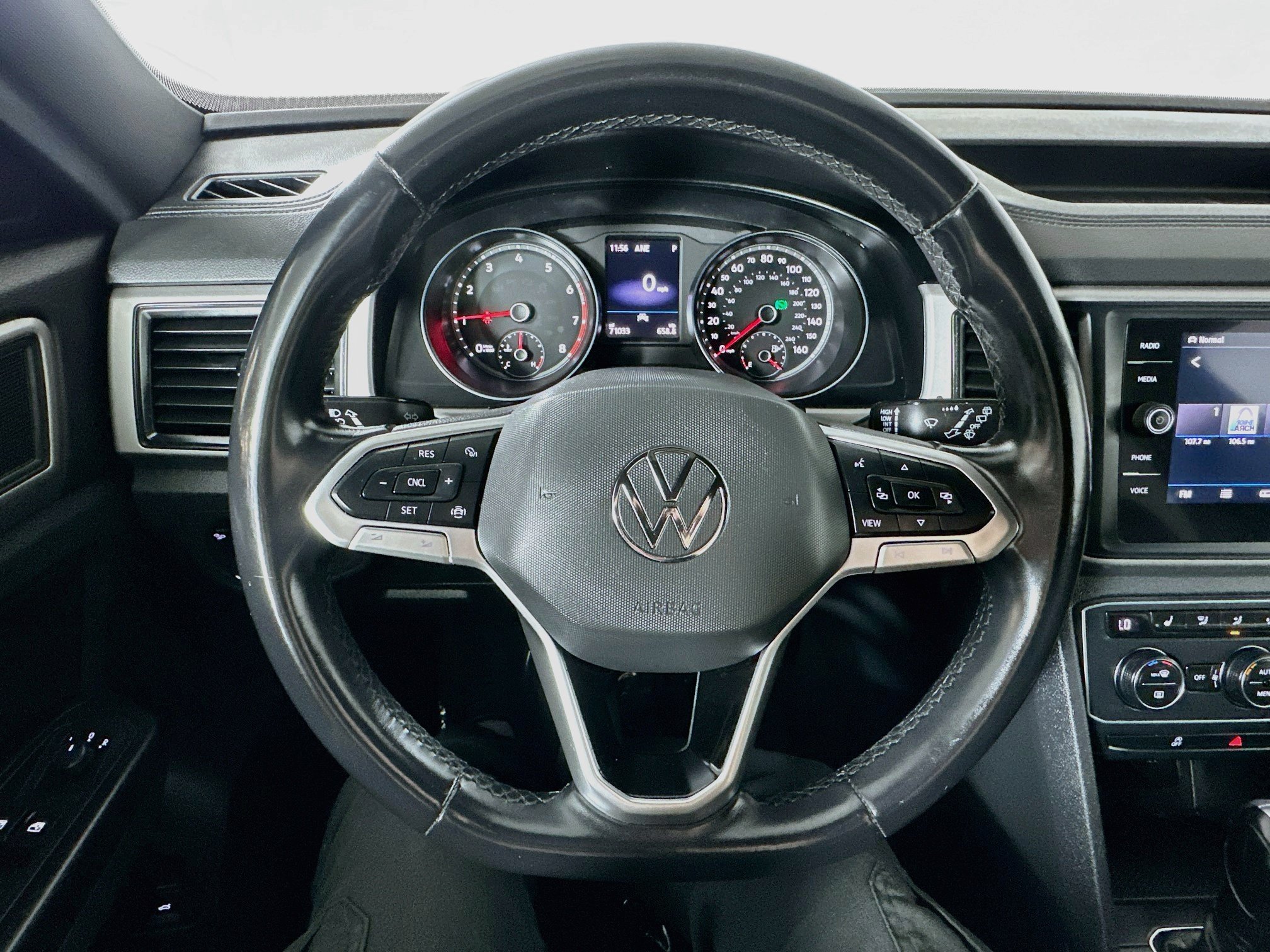 Used 2020 Volkswagen Atlas Cross Sport SE AWD/4WD image 11