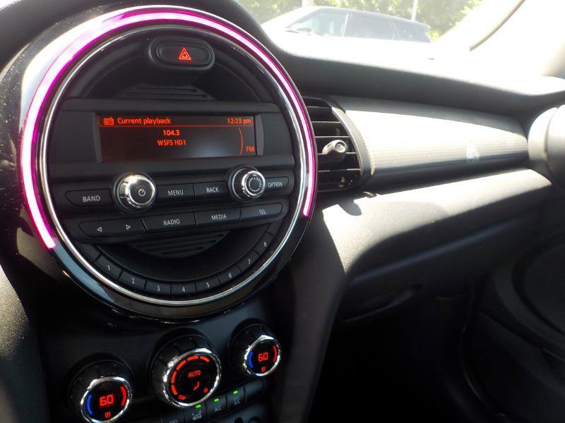 Used 2016 MINI Cooper 2-Door Hardtop image 12