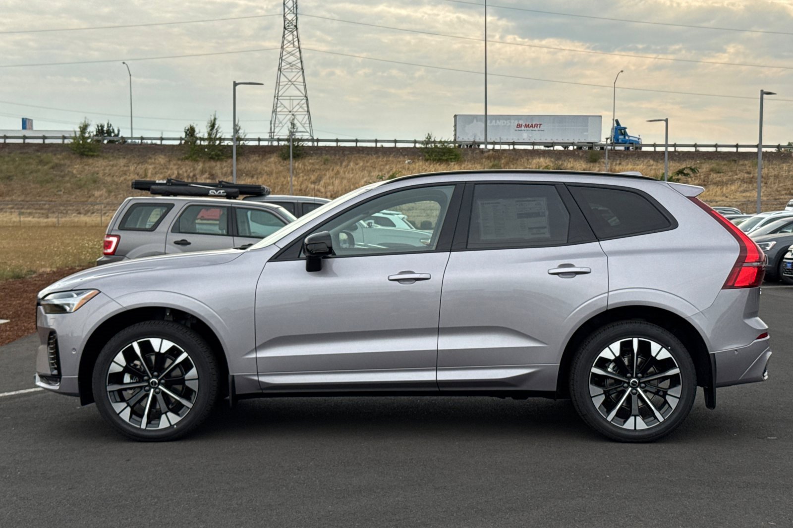 New 2026 Volvo XC60 B5 Plus w/ Climate Package image 6
