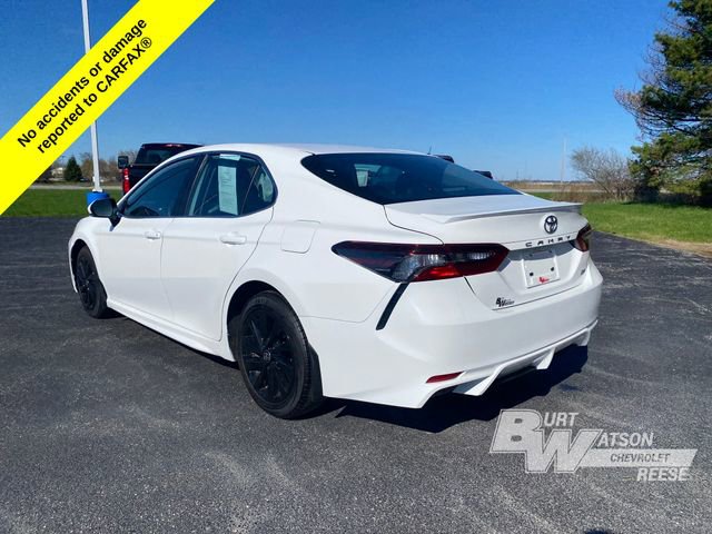 Used 2024 Toyota Camry SE image 4