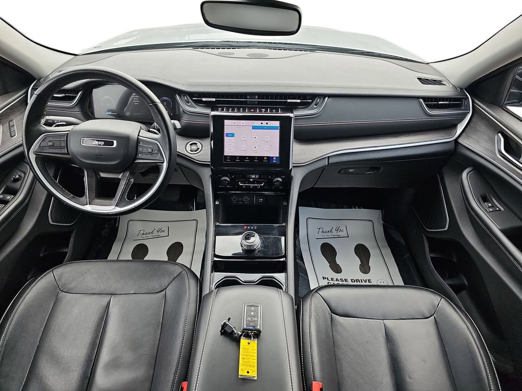 Used 2022 Jeep Grand Cherokee L Limited image 12