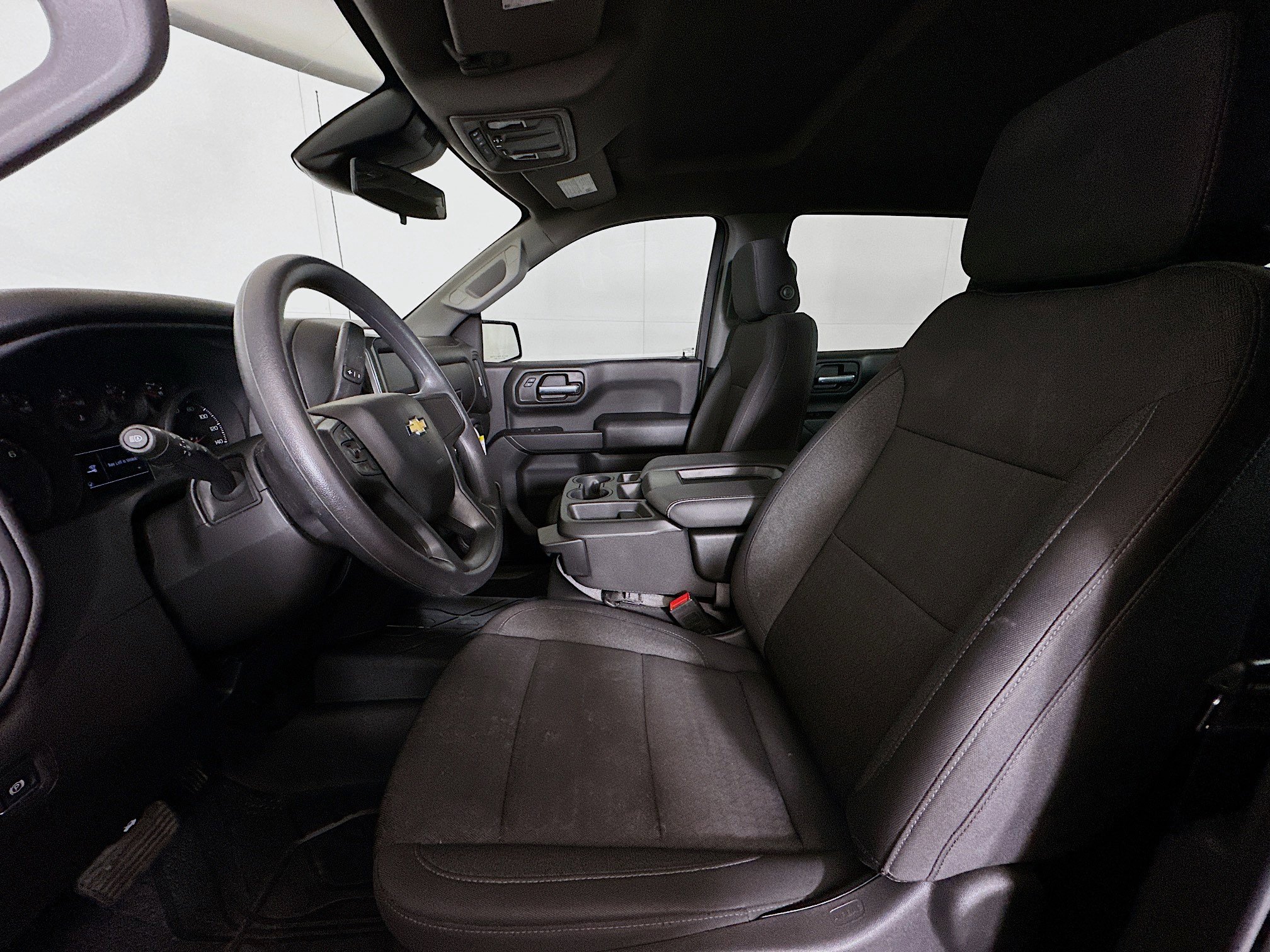 Used 2025 Chevrolet Silverado 1500 Custom image 13