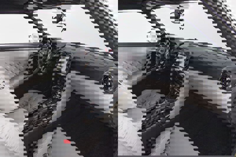 Used 2021 Nissan GT-R Premium image 31