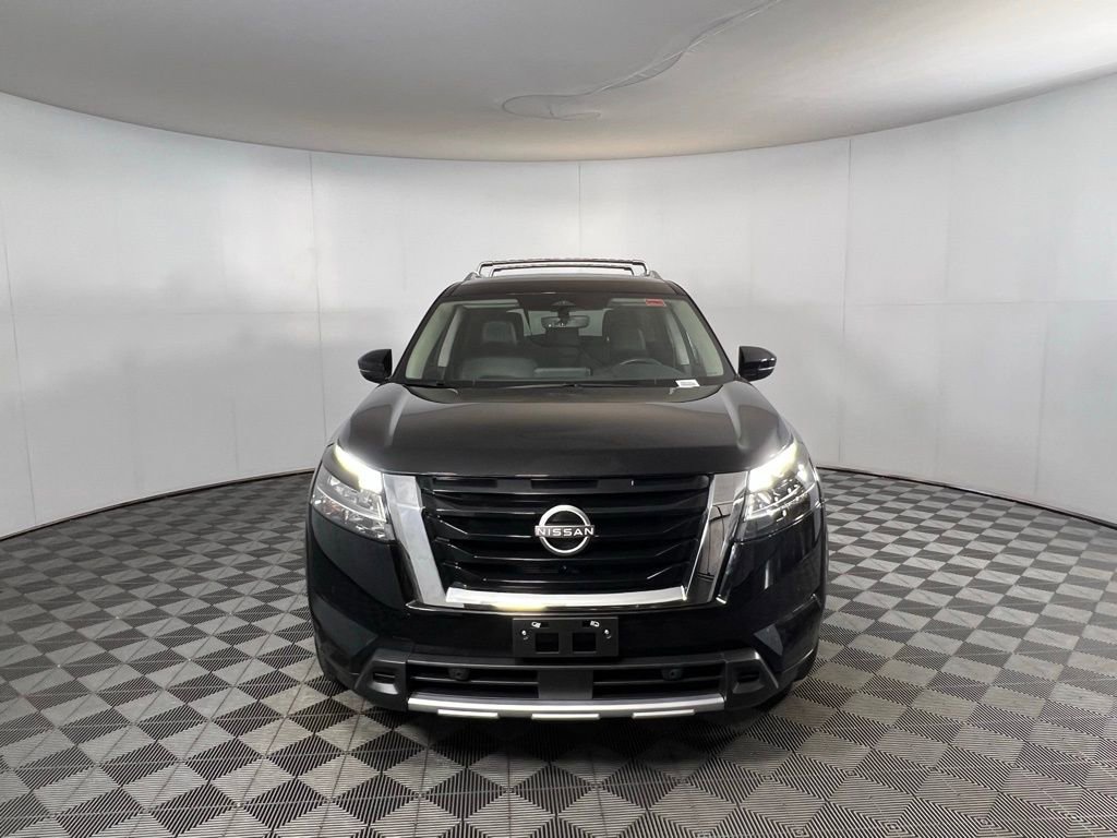 Used 2023 Nissan Pathfinder SL image 7