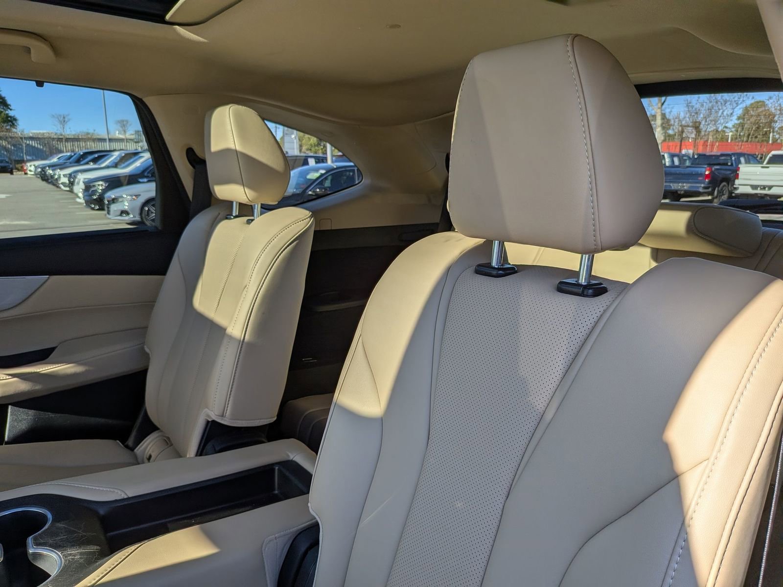 Used 2023 Acura MDX SH-AWD w/ Technology Package image 31