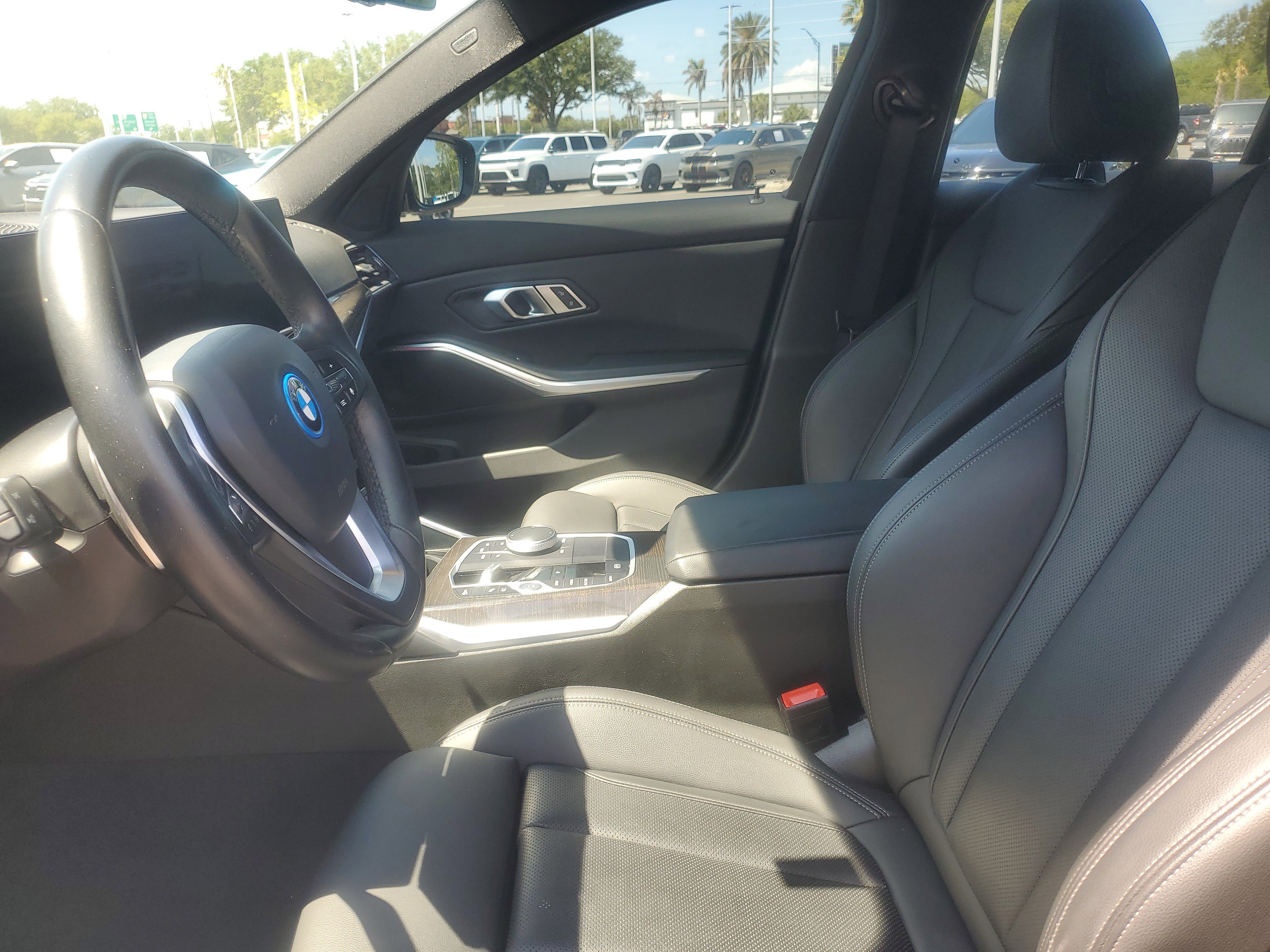 Used 2023 BMW 330e w/ Driving Assistance Package RWD image 13