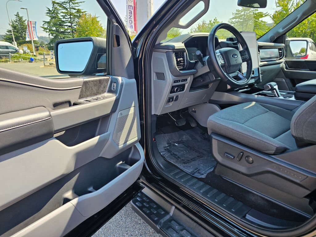 Certified 2024 Ford F150 Lightning Flash AWD/4WD image 21