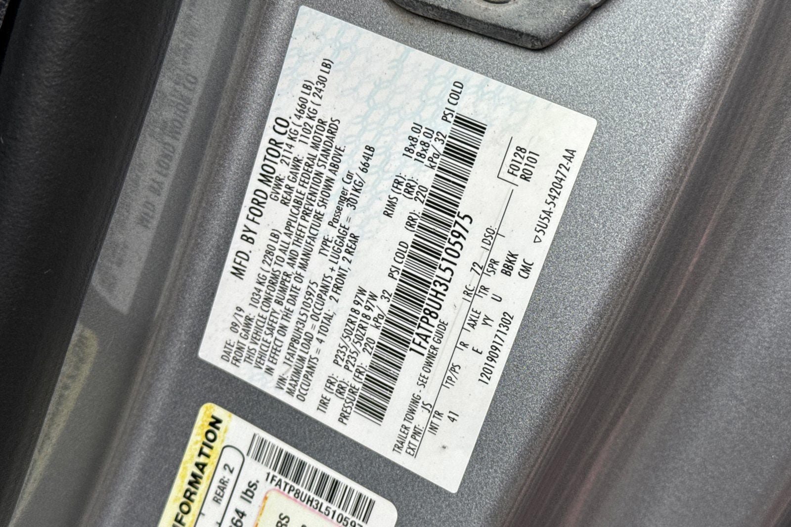 Certified 2020 Ford Mustang Premium RWD image 32