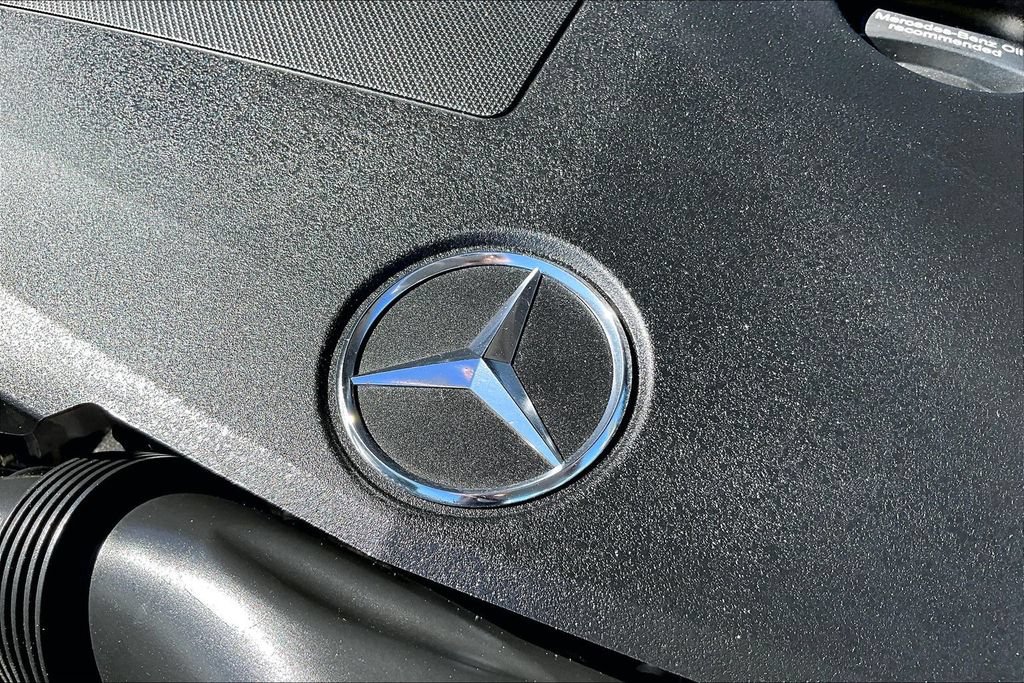 Used 2021 Mercedes-Benz GLC 300 image 31