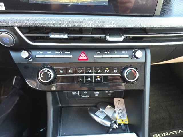 Certified 2025 Hyundai Sonata SE image 14