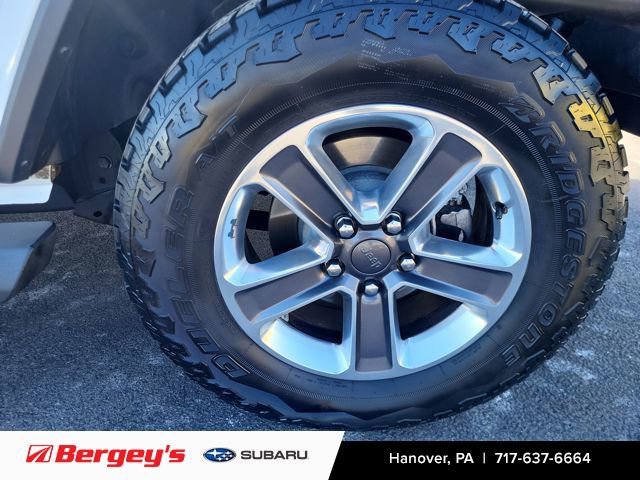 Used 2020 Jeep Wrangler Unlimited Sahara w/ Safety Group image 20