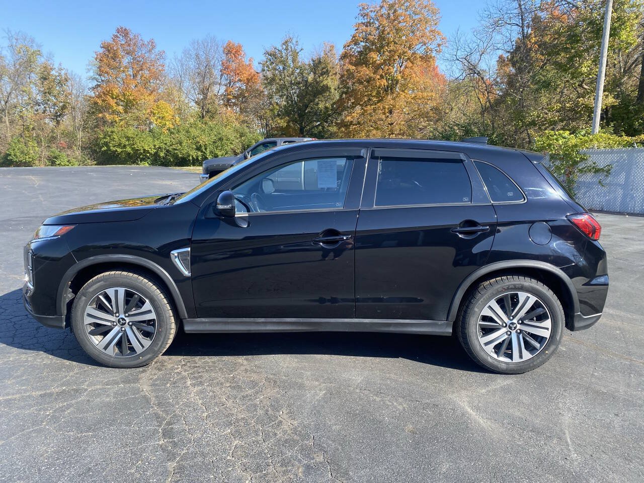Used 2020 Mitsubishi Outlander Sport SE AWD/4WD image 2