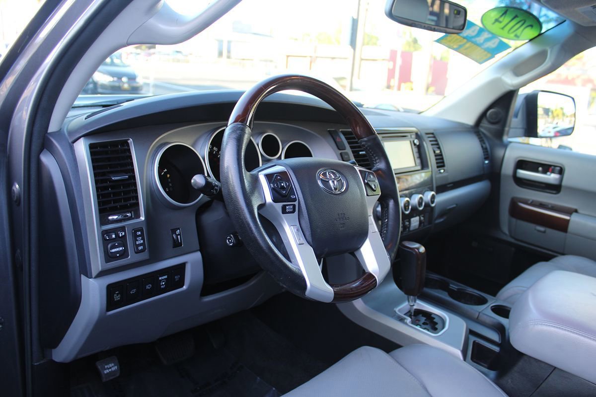 Used 2014 Toyota Sequoia Platinum AWD/4WD image 18