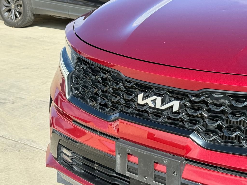 Used 2023 Kia Sorento SX image 4