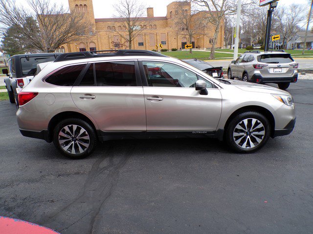 Used 2015 Subaru Outback 2.5i Limited image 3