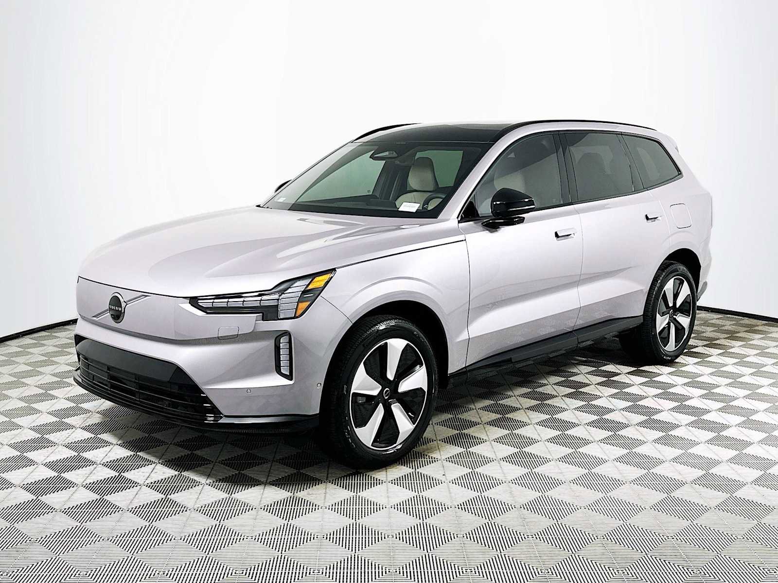 New 2026 Volvo EX90 Plus image 3