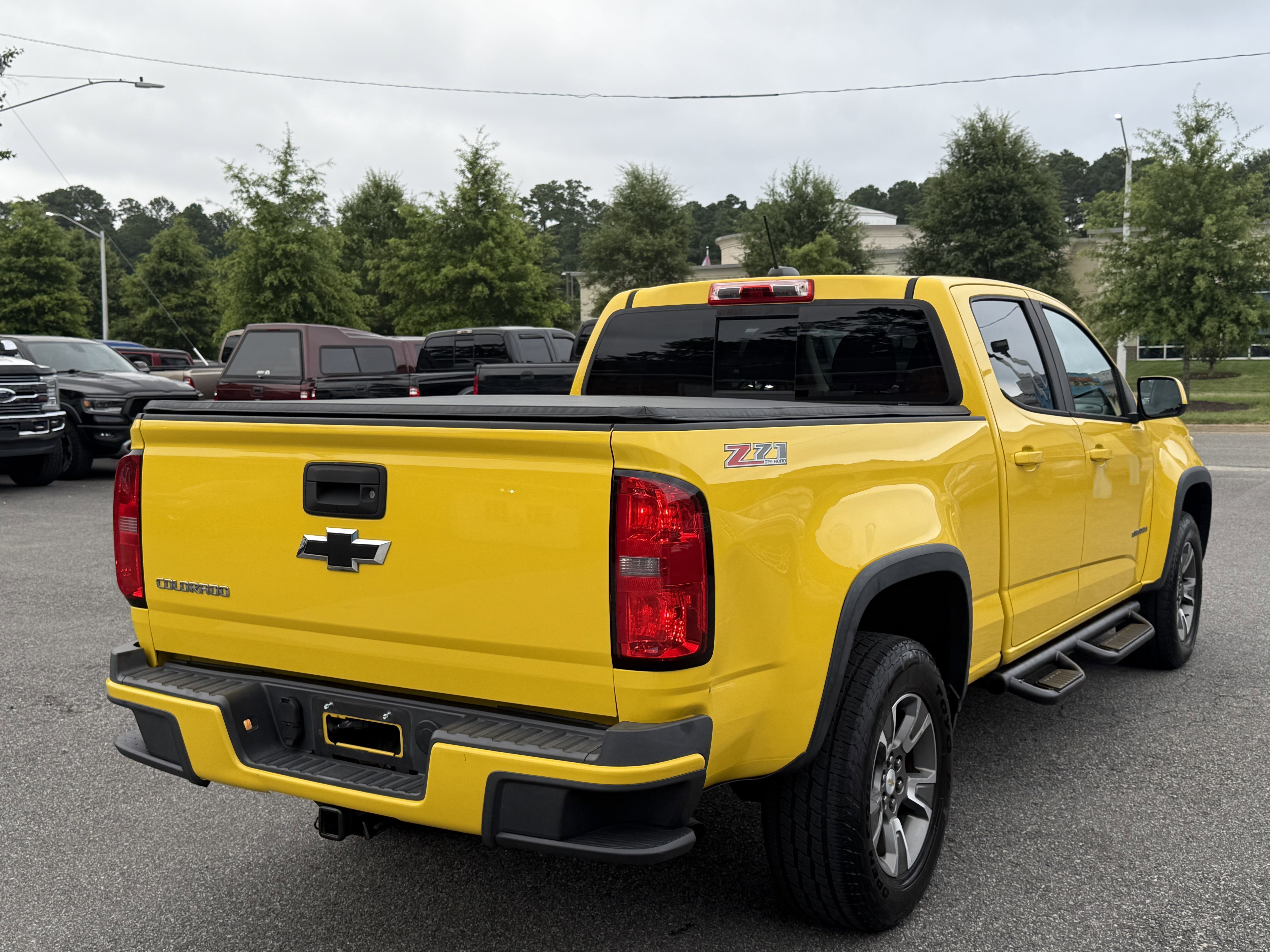 Used 2015 Chevrolet Colorado Z71 w/ Trail Boss Edition image 5