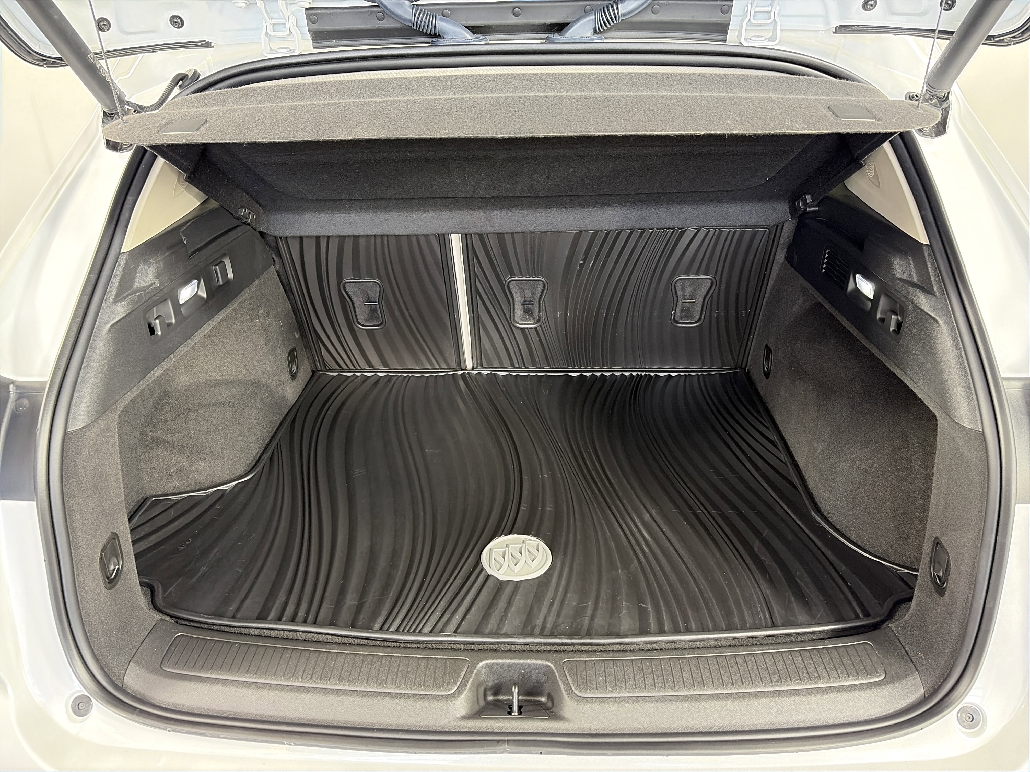 Certified 2023 Buick Envision Avenir image 14