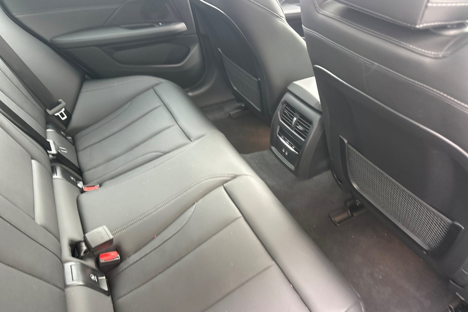 Certified 2023 BMW i4 eDrive35 w/ Premium Package RWD image 32