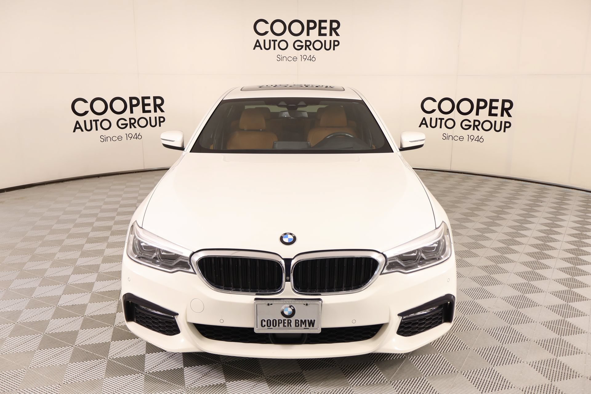 Used 2018 BMW 540i xDrive AWD/4WD image 10